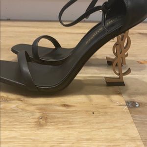 Yves saint Laurent dress shoes